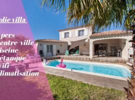 Villa Deidière 6pers/piscine/pétanque/clim, vacation home in Saint-Cyr-sur-Mer