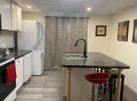 Cozy Entire 2 Bedroom Home Close to River (USA)