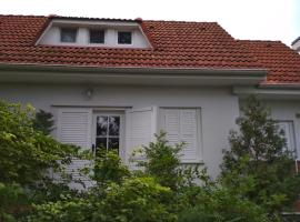 Dovolenkový dom priamo na brehu, hótel í Dunajská Streda