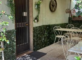 Locanda La Tana Del Luppolo, casa de hóspedes em Valmadrera