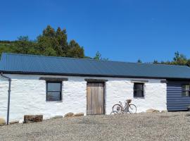 Loch Lomond Blair Byre, villa in Rowardennan