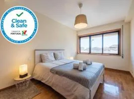 Gaia House - Apartamento Inteiro junto ao Metro