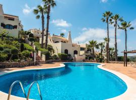 Luxuriöse und großräumige Villa mit Community Pool, Sicht auf das Mittelmeer sowie dem Mar Menor, La Manga Club, hotel en Atamaría