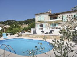 Villa des 11 colombes, feriebolig i La Colle-sur-Loup