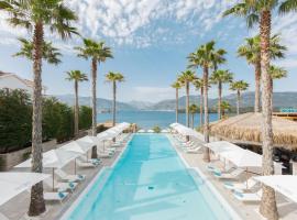 Nikki Beach Resort & Spa Montenegro, hotel in Tivat