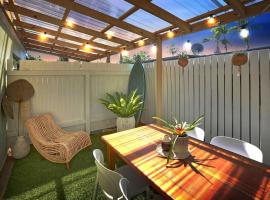 Tropicana Hideaway, hotel in Cairns North