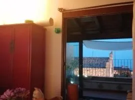 Aly Art Apartment Taormina Duomo, Gulf & Etna view