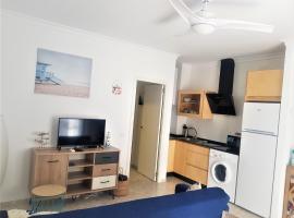 Conil Centro & Playa, descanso perfecto, Aire Ac y WIFI -SOLO FAMILIAS Y PAREJAS-, apartamento en Conil de la Frontera