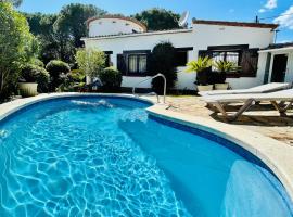 Villa lulu by costabravaway, hotel en Calonge