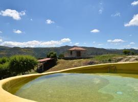 Quinta de S. Cipriano, готель з басейнами у місті Резенде