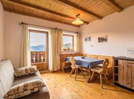 Ferienwohnung Sonnenblume Nusserhof, hotel v destinaci Avelengo