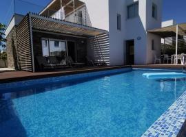 Luxury new villa Poseidon, hotel near Paphos International Airport - PFO, 