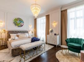 HOLT Old Town One Bedroom Apartments, hotel en Bucarest