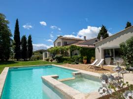 Mas Coeur de Provence Calme Luxe Grand Parc, hotel in Pernes-les-Fontaines