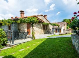 Podere La Casaccia, hotel v mestu Poppi