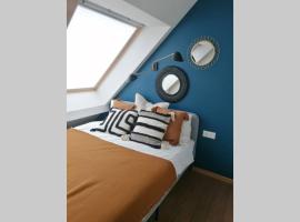 GREEN HILL apartment with a view to Lagoon, hotel v destinaci Juodkrantė