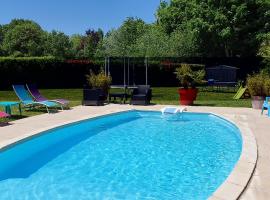 Suite Parentale du Relais de Drugy, bed and breakfast en Saint-Riquier