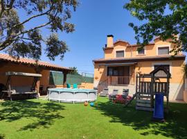 Casa Rural & SPA Mirador Sierra de Béjar, Ferienunterkunft in Guijo de Ávila