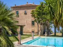 Lavish Sicilian Villa with Pool
