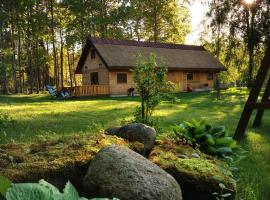 Pape holiday home, kotedžas Papėje