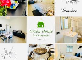 Green House in campagna: Melara'da bir otoparklı otel