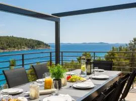 WATERFRONT SEA DREAM VILLA