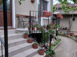 Guest House Kukera, hotel in Pavel Banya