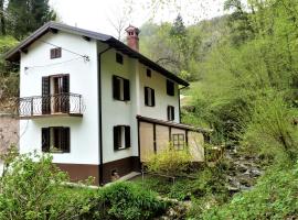 Hiša ob potoku: Avče şehrinde bir kiralık tatil yeri
