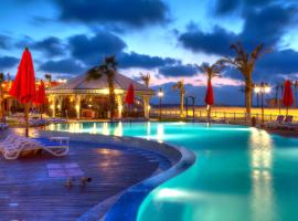 Porto Matrouh Beach Resort, hotel near Cleopatra Beach, Marsa Matruh