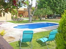 Hotel & Golf Ca La Caputxeta, ξενοδοχείο σε Castelló d'Empúries
