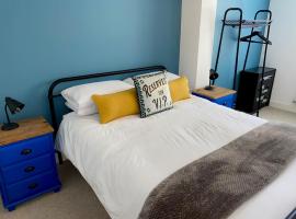 Kemp Town Sea View Balcony Apartment, hotel near The Royal Pavilion, Brighton & Hove