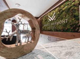 Viesnīca ar baseinu ARIETES MARMONT Resort pilsētā Tatranska Štrba