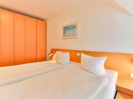 Apartment Sunshine mit Balkon, hotel in Zempin