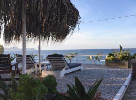 ILIOPOULOS Apartments, holiday rental in Mourteri