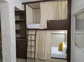 Hostel M-A Rooms Mate