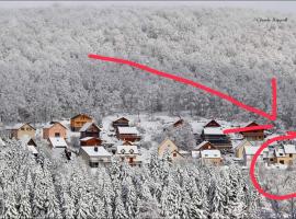 maison forêt d'Aubrac , au coeur de la nature โรงแรมราคาถูกในPrades-dʼAubrac