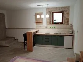 Studio apartment Iva