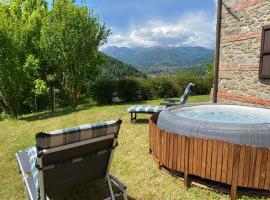 Cottage House Il Palazzetto, holiday home in Castelnuovo di Garfagnana