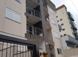 Apto JK Universitário - Express, hotel in Santa Cruz do Sul