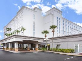 Holiday Inn & Suites Across From Universal Orlando, an IHG Hotel, hotel en Orlando