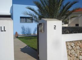 Villa Romaní SUITE, hotel u gradu 'Son Carrio'