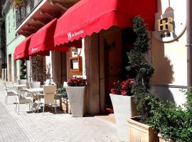 Hotel Ristorante Da Roverino, three-star hotel in Comunanza