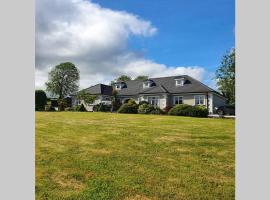 Bearna Cottage, hotel near Donaghmore Agricultural Museum, Barna