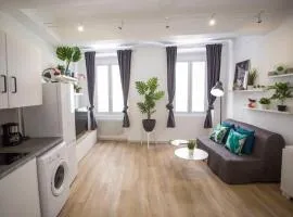 GregBnb - Centre Ancien - T2 Street Art - Wifi