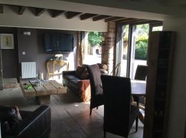 Impeccable 1-Bed Cottage 5 miles Wetherby, hotel in Tockwith