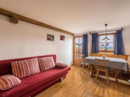 Ferienwohnung Enzian Nusserhof, hotel v destinaci Avelengo