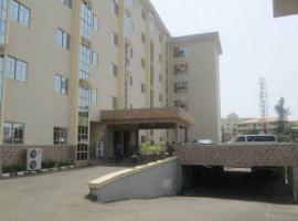 Room in Apartment - Ayalla Hotels Suites-abuja Royal Suite, gostišče v mestu Port Harcourt