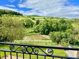 Maison du Cocher, hotell i Cluny