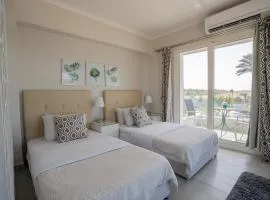 Sea Gull Marina Hotel