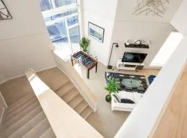 TWO Modern Penthouses on Mass by CozySuites